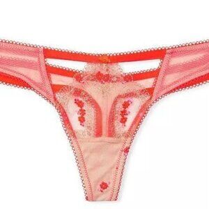 VICTORIAS SECRET DREAM ANGEL EMBROIDERED FLORAL STRAPPY THONG PANTY S